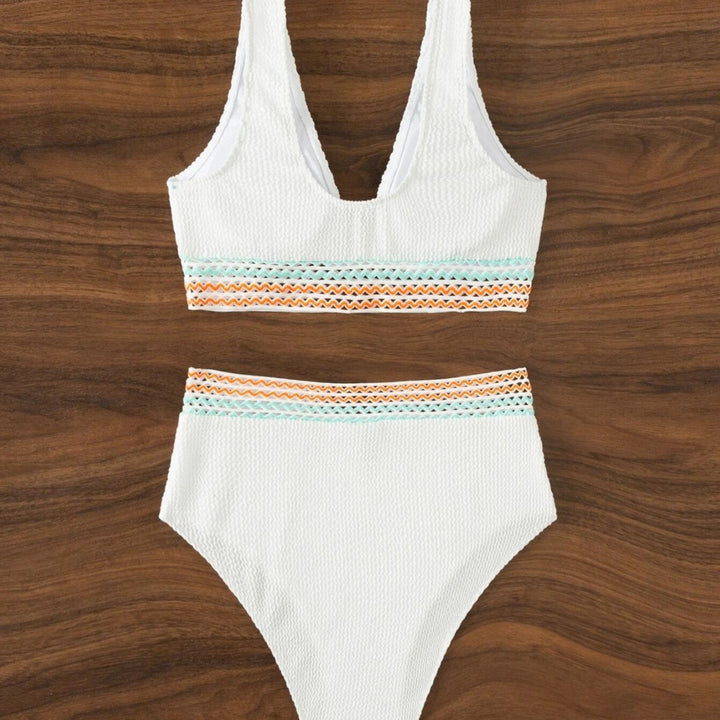 Dame bikinisæt med struktureret overflade og trendy farvedetaljer Stilla