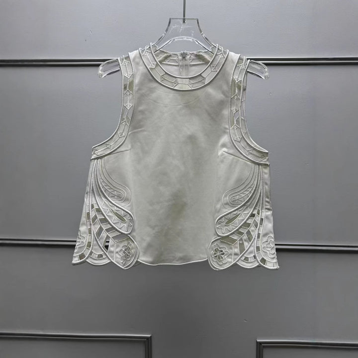 Dame ærmeløs top med kunstnerisk broderedesign og elegante detaljer Stilla