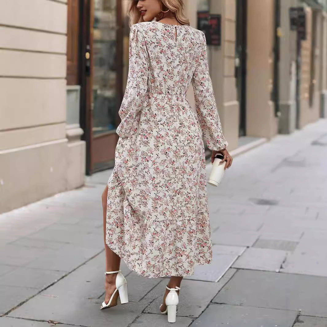 Dame Maxikjole med blomsteraccenter og elegant taljebetonning Stilla