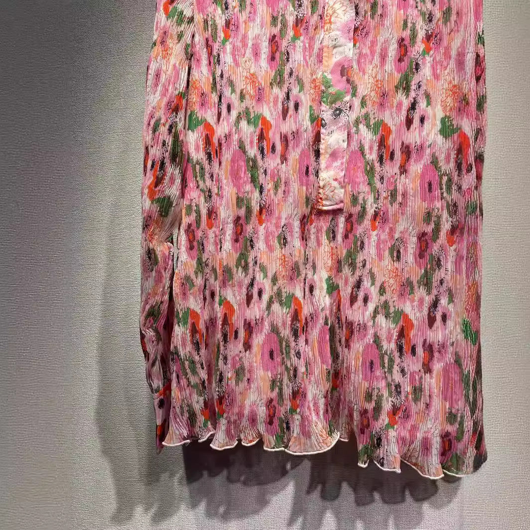 Damebluse med løs pasform og blomsterdesign Stilla