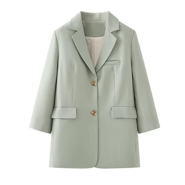 Kvinders fashionable blazerjakke med elegant knaplukning og to praktiske lommer Stilla