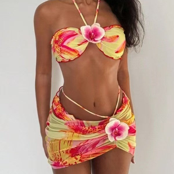 Dame Bikini-sæt med blomsterprint og raffineret indpakningsskørt Skovae