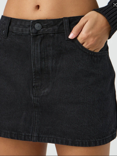 Dame Jeans-Mini skirt med høj talje og klassiske forlommer Stilla