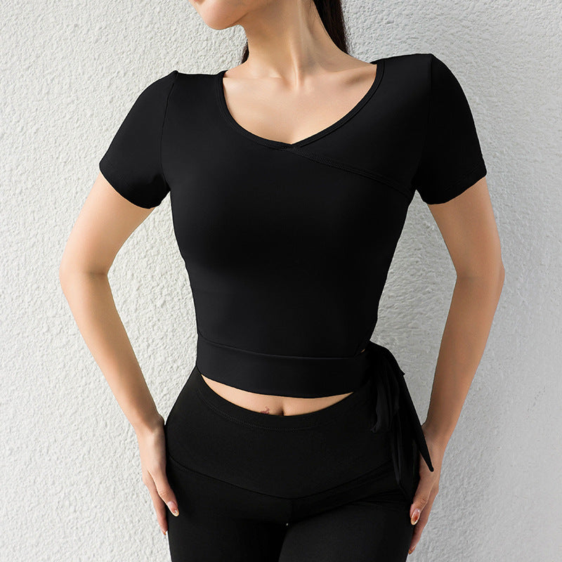 Dame Sport Crop-Top med elegant knude-design og tætsiddende pasform Stilla
