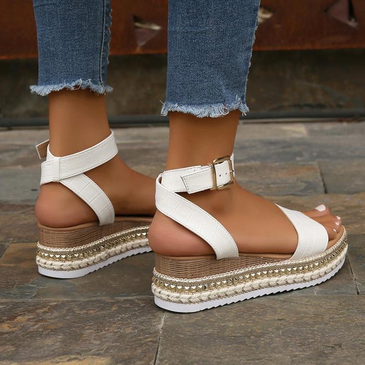 Dame Plateau-sandaler med smart rem-design og komfortabel sål Stilla