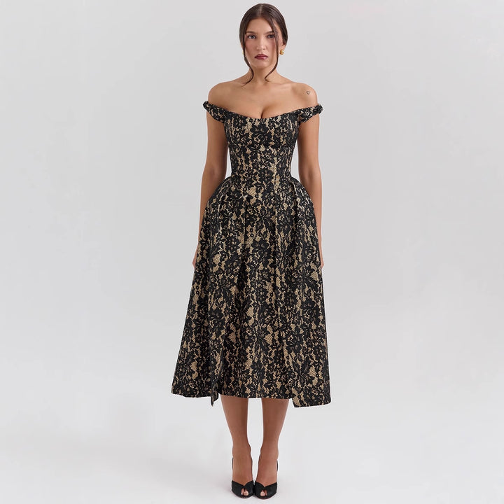 Damer spidskjole med off-shoulder design og elegant nederdel Stilla