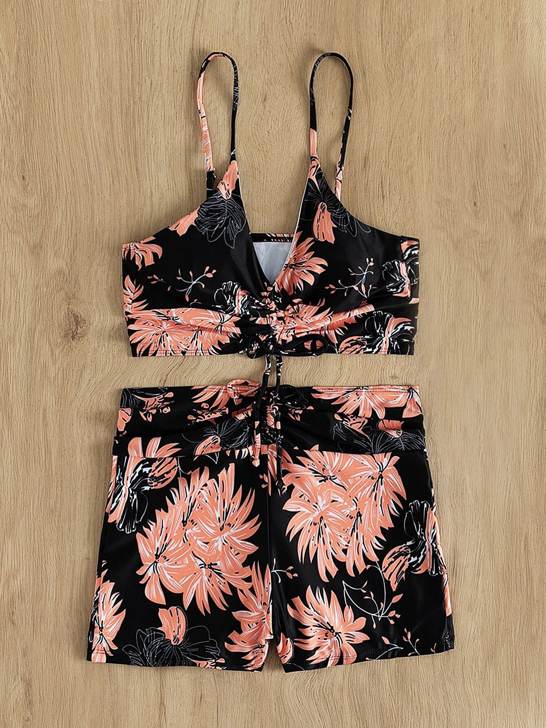 Dame Sporty Bandeau bikini sæt med justerbare stropper og flæsedesign Stilla