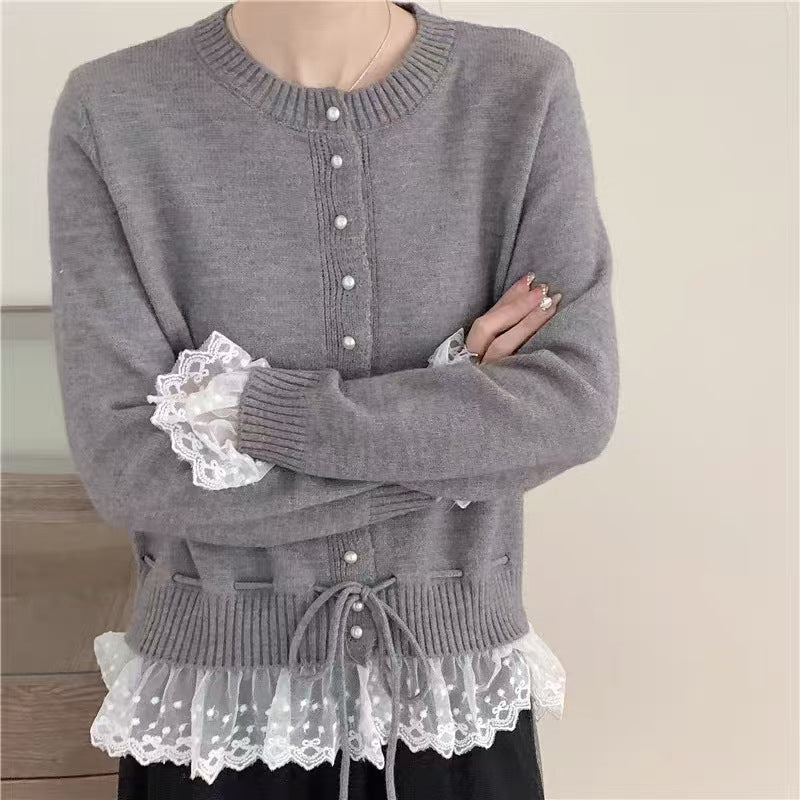 Dame cardigan med blonde trim og knapdetaljer Stilla