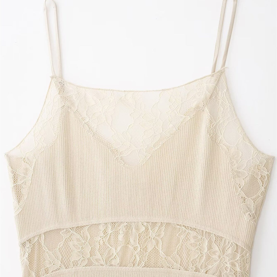 Dame Spids-Camisole med raffineret design og justerbare stropper Skovae