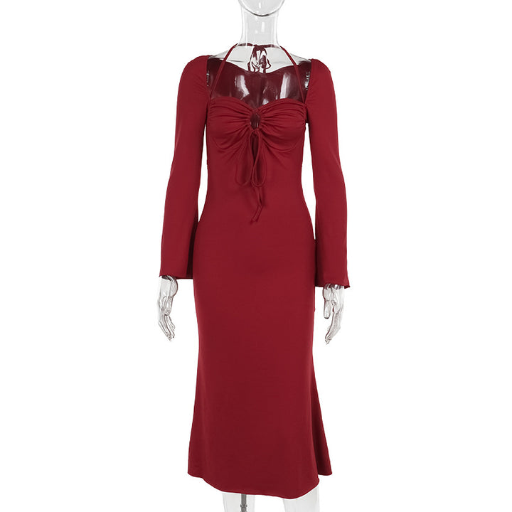 Dame Midi-kjole med elegant flæsedesign og lange ærmer Skovae