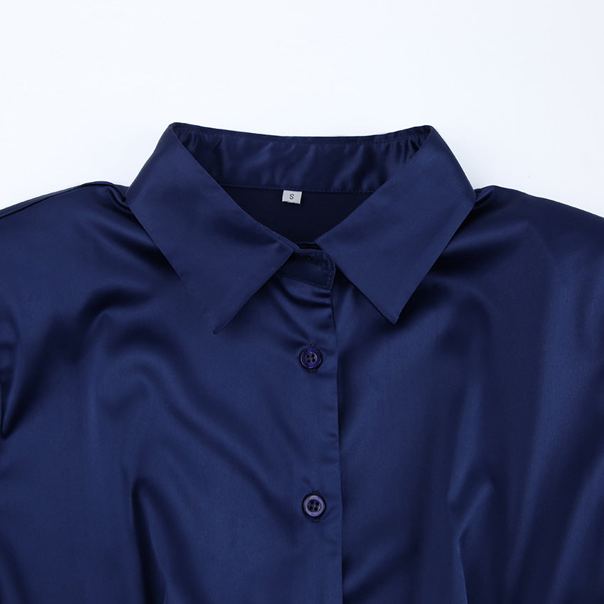 Dame Satin-Pyjamasæt med moderne snit og elegante detaljer Stilla