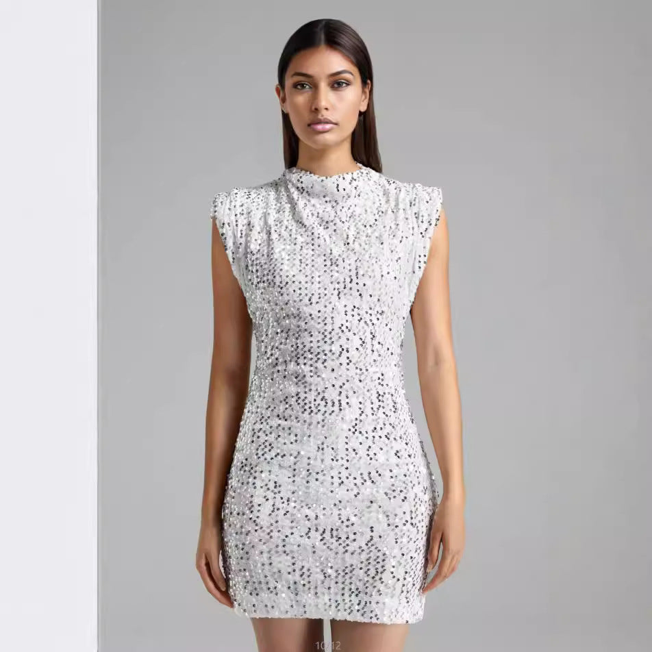 Kvindernes Glitrende Mini Kjole med Elegant Ståkrave og Skinnende Pailletter Skovae