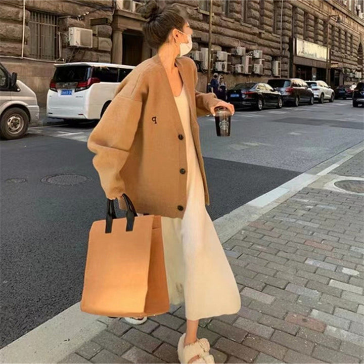 Kvindernes oversized strikblazer med trendy snit og fint strikkemønster Stilla
