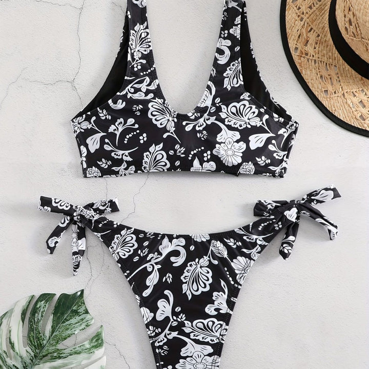 Dame triangel-bikini med legesygt knude-detalje Skovae
