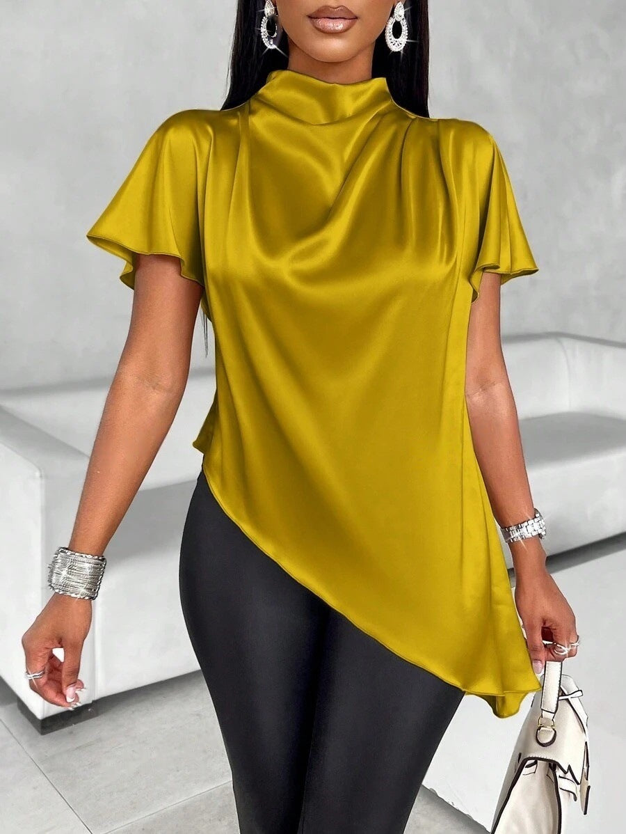 Dame satin top med asymmetrisk snit og ståkrave Skovae