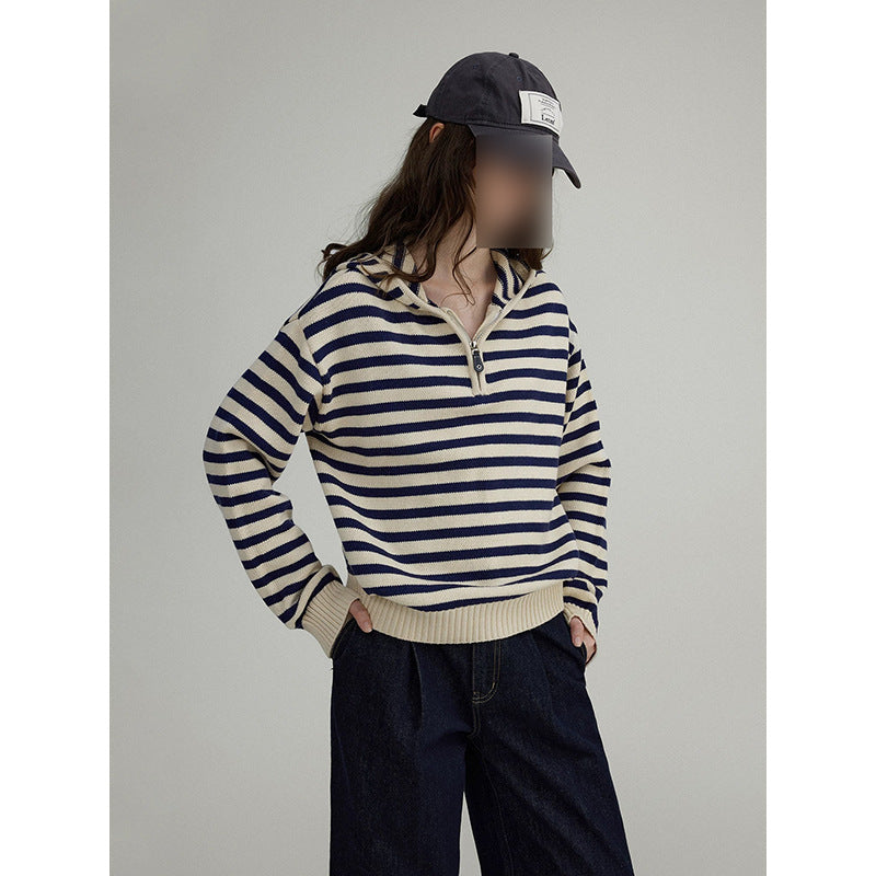 Dame stribet hættetrøje med stilfuldt design og blød tekstur Stilla