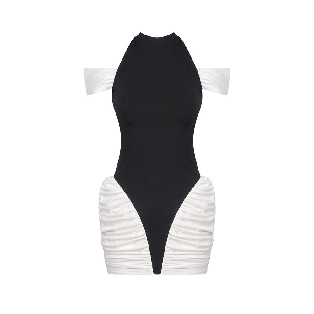 Dame elegant minikjole med asymmetrisk design og stilfulde flæsedetaljer Skovae