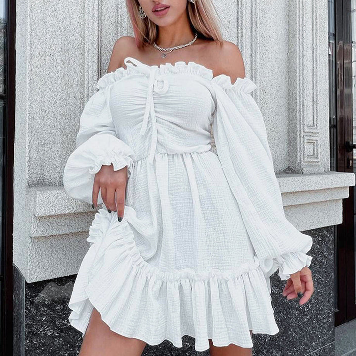 Dame Off-Shoulder Kjole med Rynkedetaljer og Voluminøse Ærmer Stilla