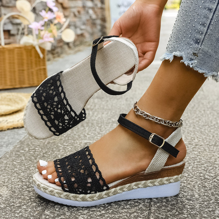 Dame Wedge-sandaler med raffineret hæklet look og justerbar rem Stilla