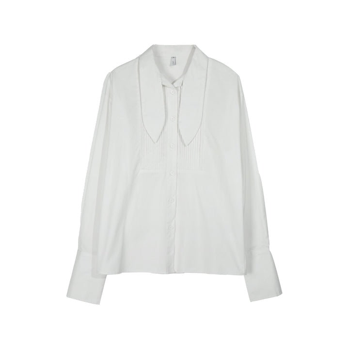 Damer elegant bluse med flæse detaljer og tætsiddende pasform Stilla