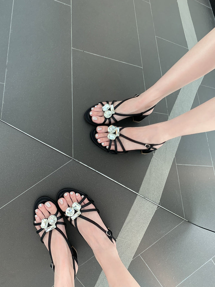 Dame Sling-sandaler med glitrende dekor og elegant rem Stilla