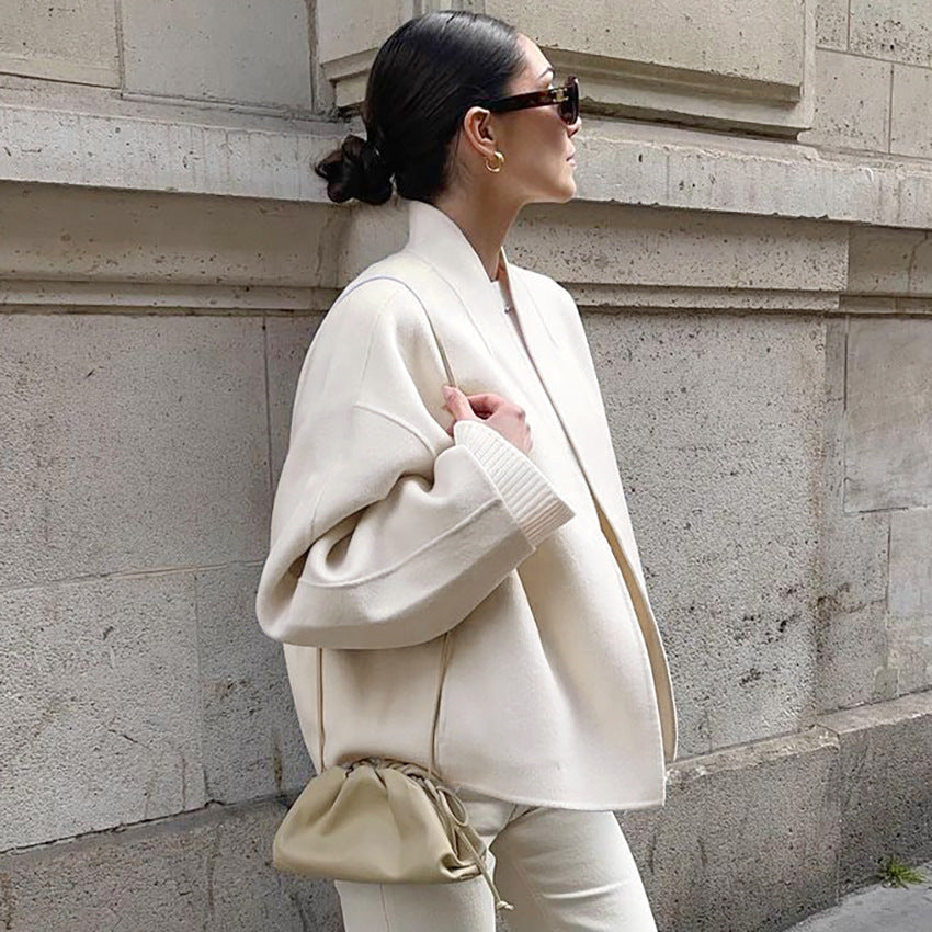 Dame Oversized Uldjakke med afslappet stil og elegant kraveføring Stilla