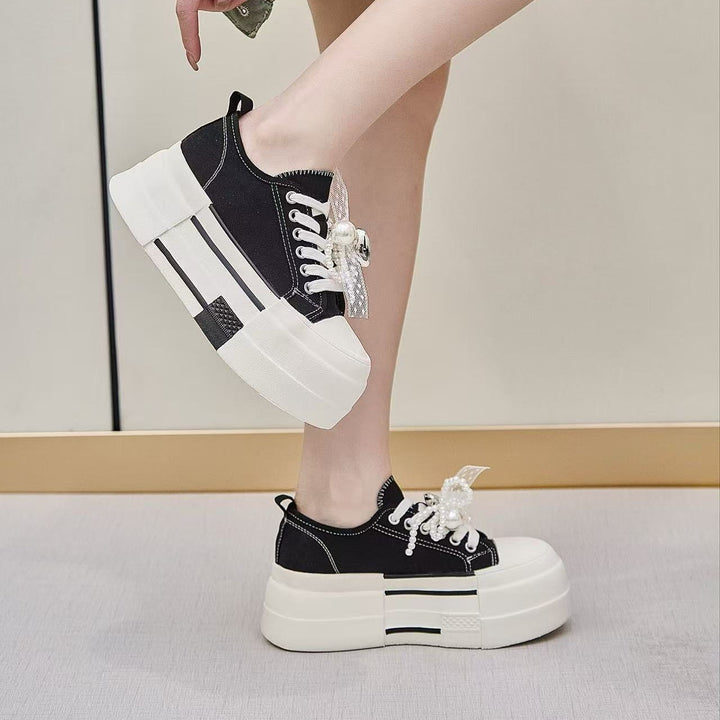 Dame platform sneakers med unikt design og/moderigtige accenter Stilla