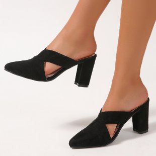 Dame mules med elegant krydsbånd og komfortabel blokhæl Stilla