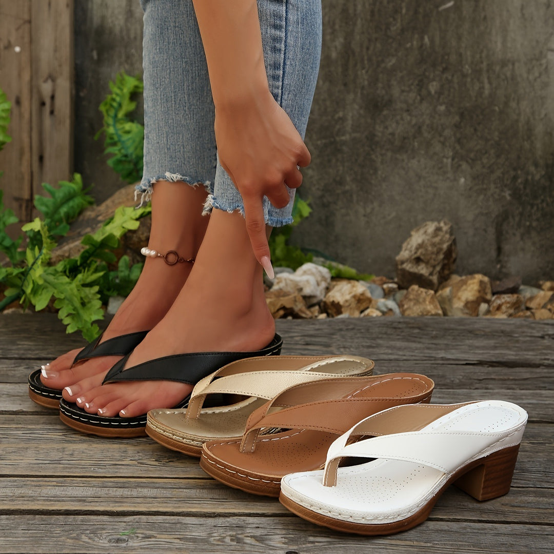 Dame wedge-sandaler med moderigtig tærskeholder og komfortabel fodseng Stilla