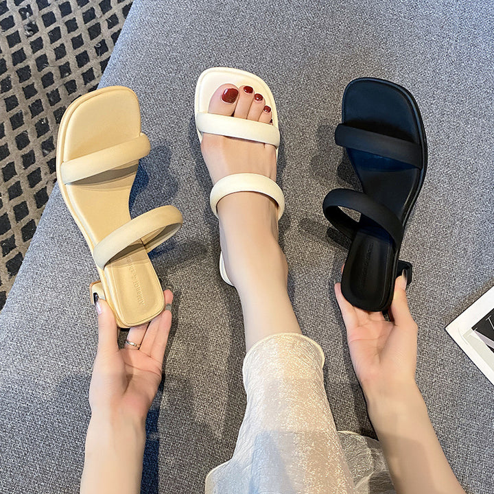 Dame slippers med elegant blokhæl og komfortabel remdesign Stilla