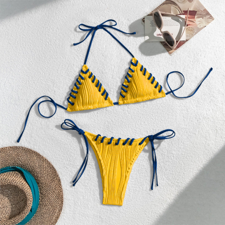 Dame Triangel-Bikini med kontrasterende snøre detaljer Skovae