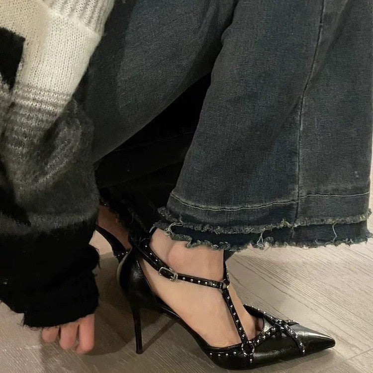 Dame Stiletto-højhælede sko med dekoreret rem-design og elegant snit Stilla
