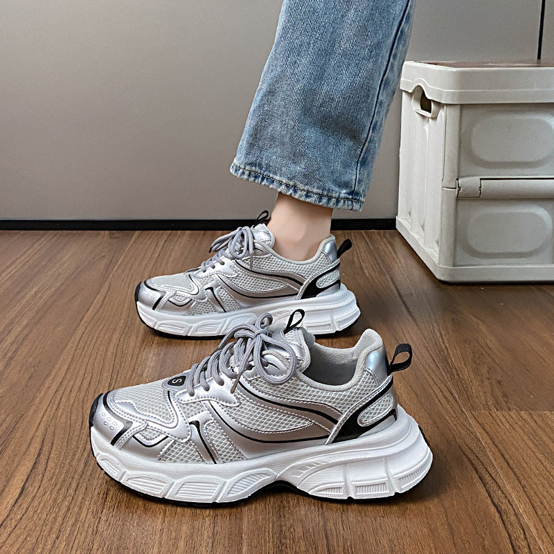 Dame Performance Sneakers med åndbar mesh-overflade og polstret dæmpning Stilla