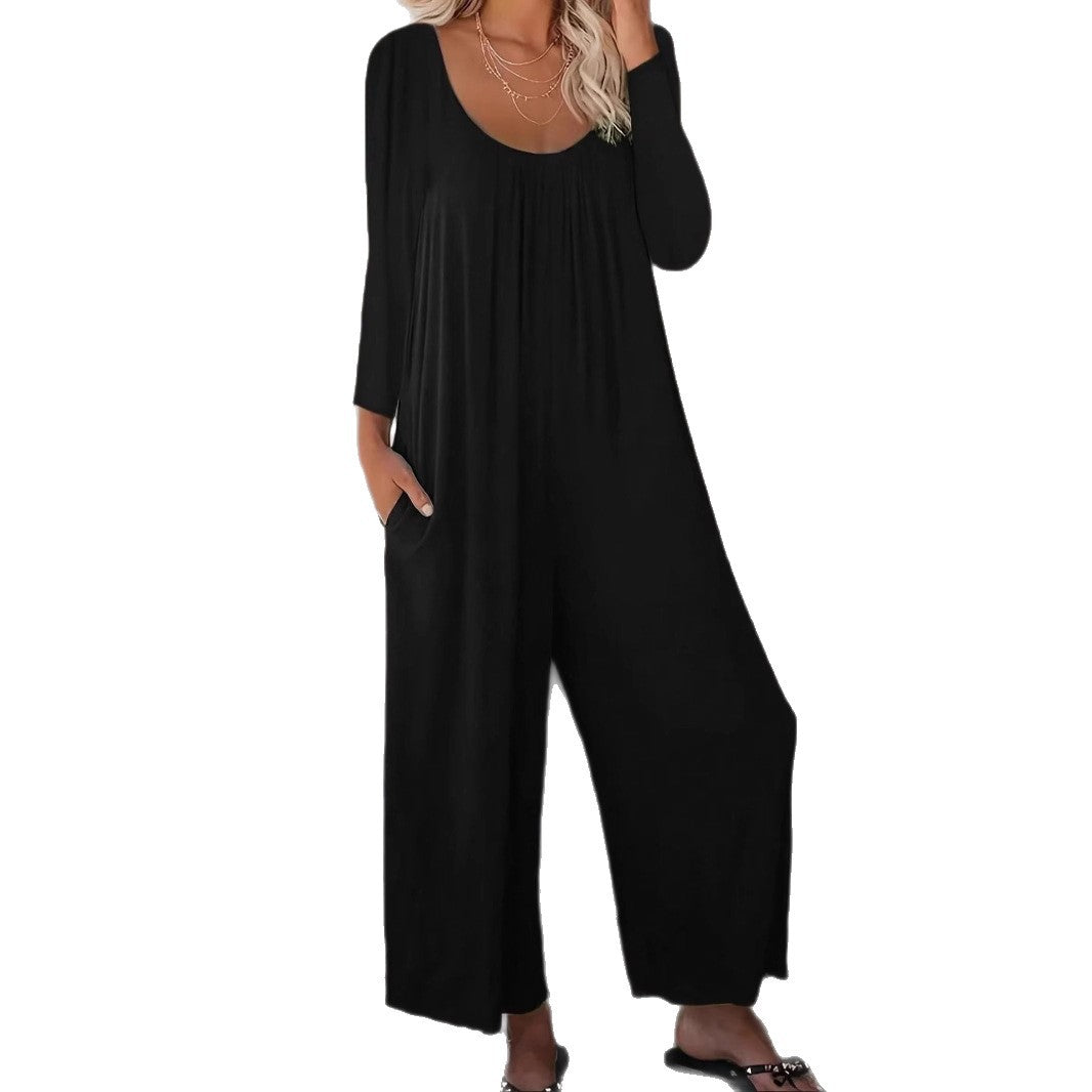 Kvinders bredskårede jumpsuit med praktiske lommer og moderne snit Stilla
