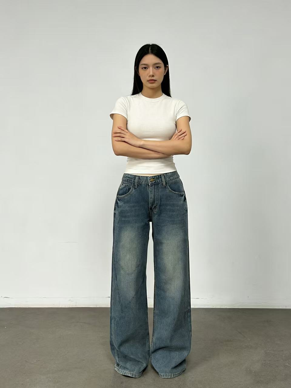 Dame brede High-Waist jeans med afslappet pasform og individuelle vaskninger Skovae
