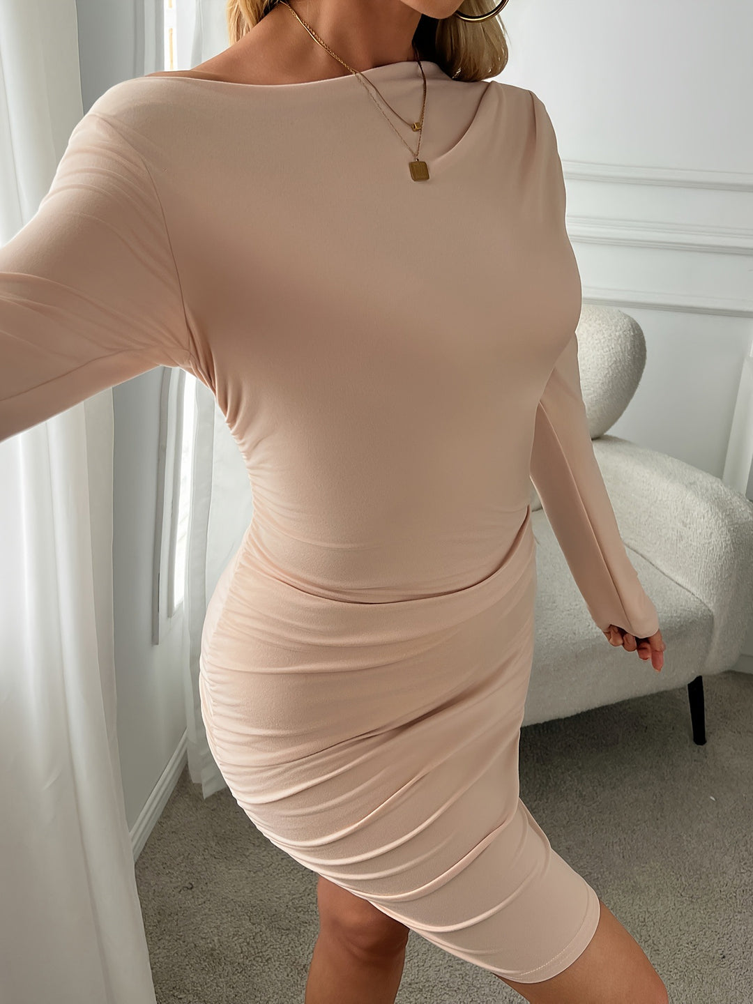 Dame Off-Shoulder Kjoler i Wickel-Look med langt ærme og rynket design Stilla
