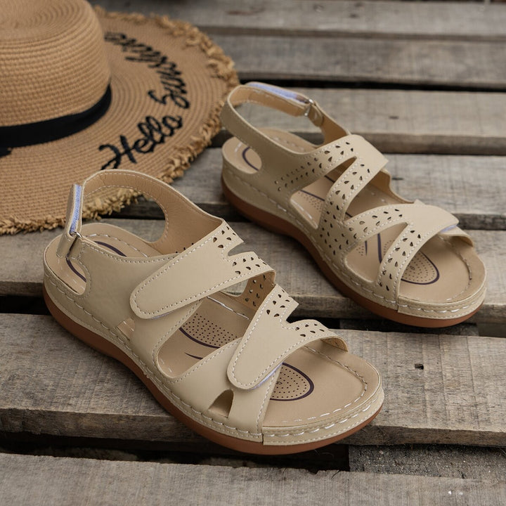 Dame Riemchen-sandaler med justerbar lukning og ergonomisk sål Stilla