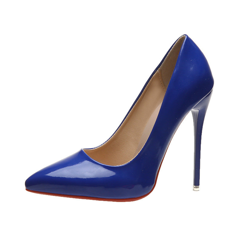 Dame nan elegante lakpumps med spids tå, høj stilettohæl og polstret indersål Skovae