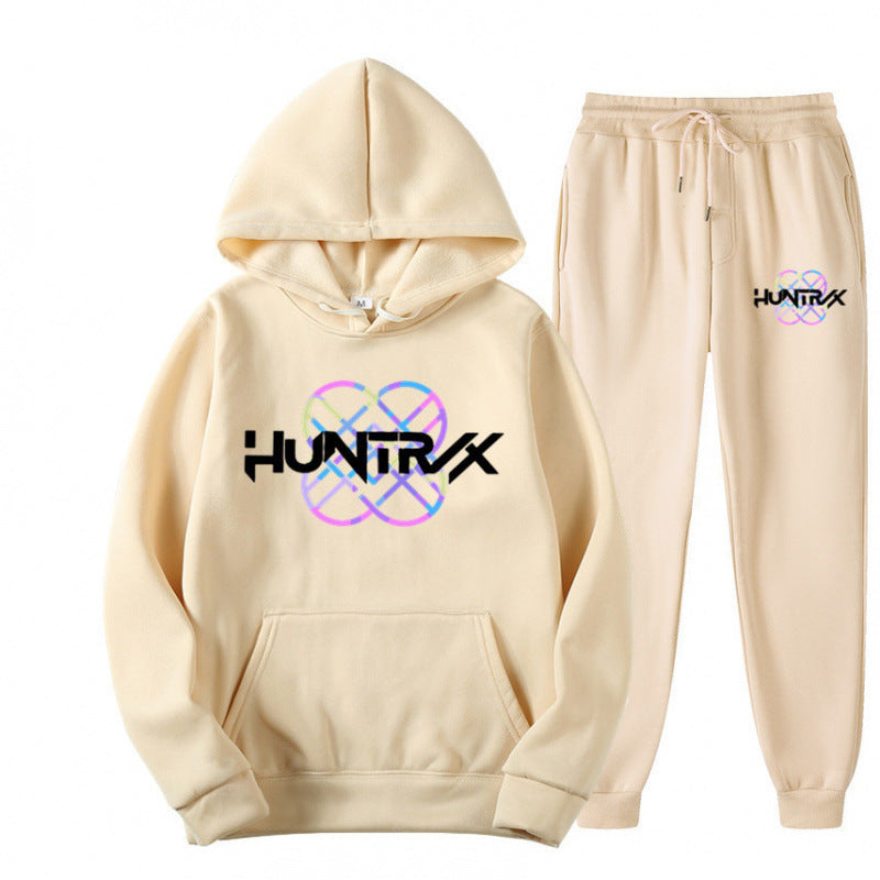 Dame tracksuit med moderne grafisk design og casual fit Skovae
