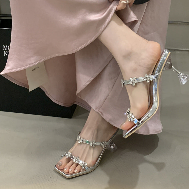 Dame Sling-sandaler med glitrende blomsteraccenter og elegant gennemsigtig hæl Stilla