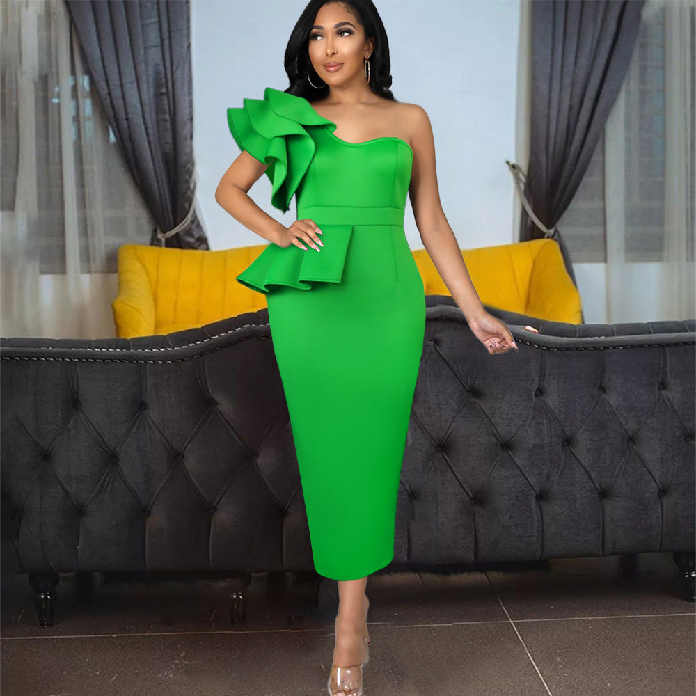 Damer Elegant One-Shoulder Kjole med voluminøst Ruffle Detalje Skovae