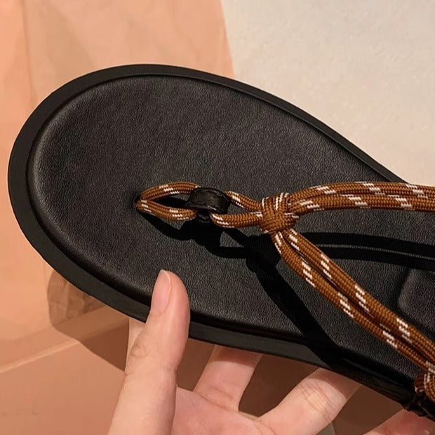Dame toe-tå-sandaler med glamourøs krystalsmykke og behagelig indersål Stilla
