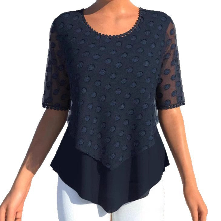 Damebluse med elegante strukturerede detaljer og modeindsats Stilla