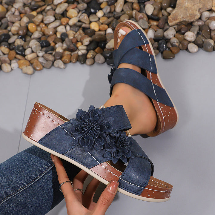 Dame platform-sandaler med floralt dekoration og komfortabel sålestruktur Stilla