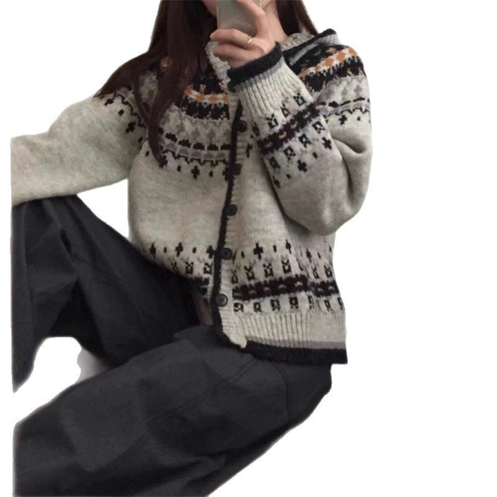 Damer fashionable cardigan med hætte og traditionelt norsk mønster Stilla