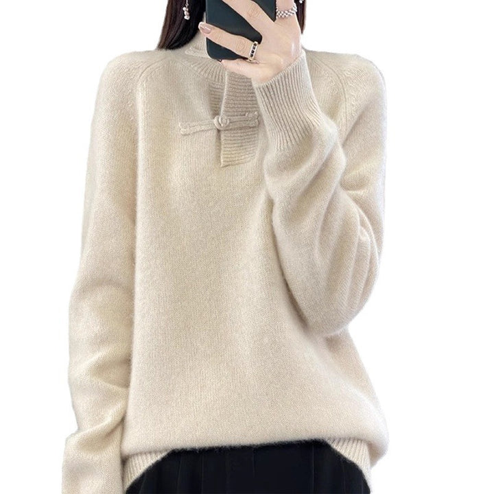 Dame hyggelig rullekrave sweater med ribstruktur og dekorative knapdetaljer Stilla
