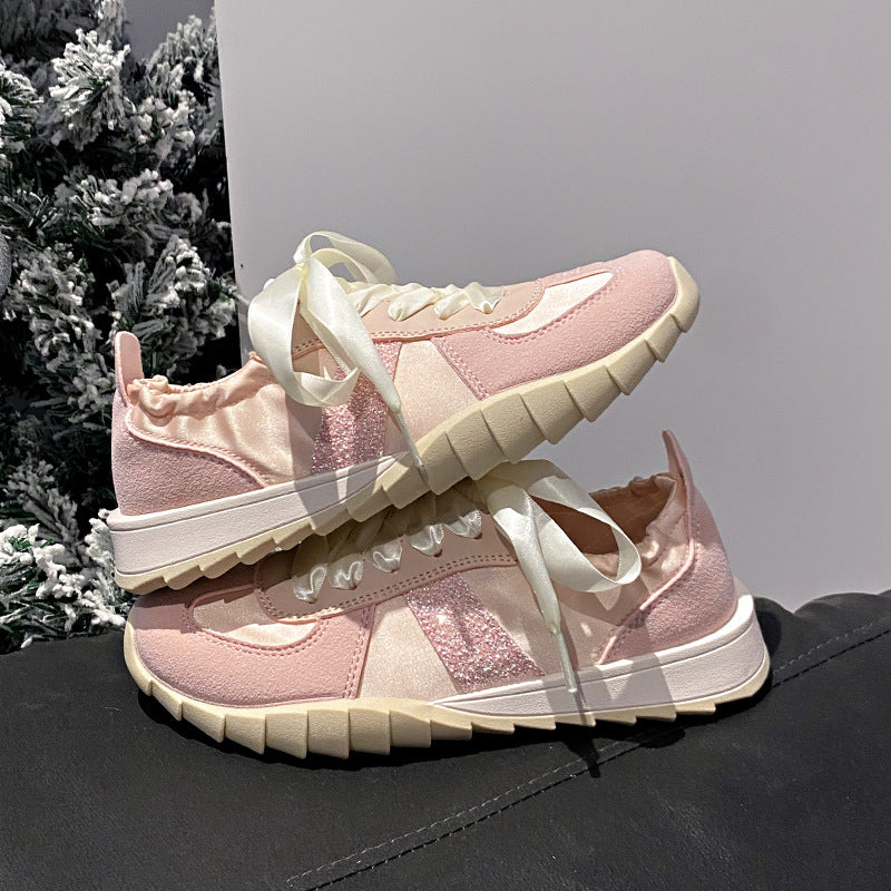 Dame Sporty Sneakers med justerbare satinbånd og åndbar overfladestruktur Stilla