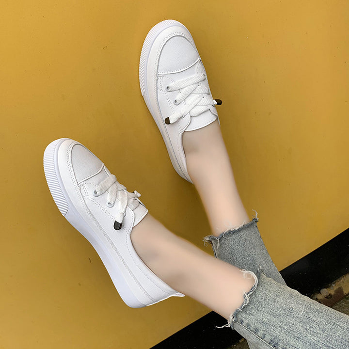 Dame Sneakers i høj kvalitet af kunstlæder med detaljeret snøredesign og polstret indersål Stilla