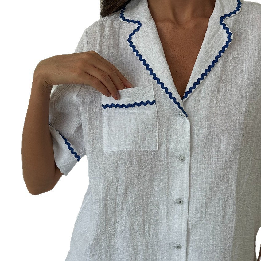 Dame pyjamasæt med kortærmet bluse og shorts i linnedlook Stilla