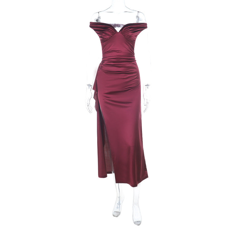 Dame elegant off-shoulder maxikjole med flydende satin og forførende split Skovae